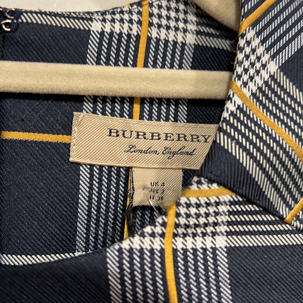 Navy Check Burberry Pleated Dress NWT Size 2 - Picture 5 of 11